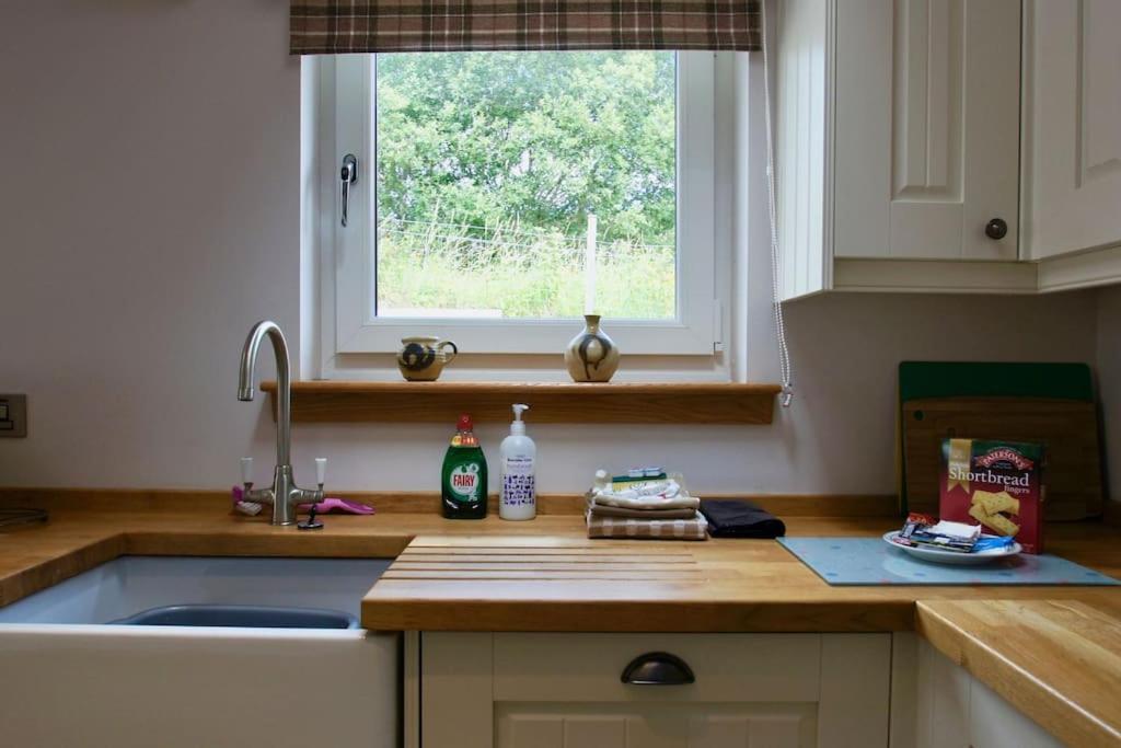The Old Schoolhouse Lochearnhead Apartment Luaran gambar