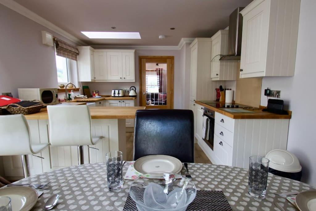 The Old Schoolhouse Lochearnhead Apartment Luaran gambar